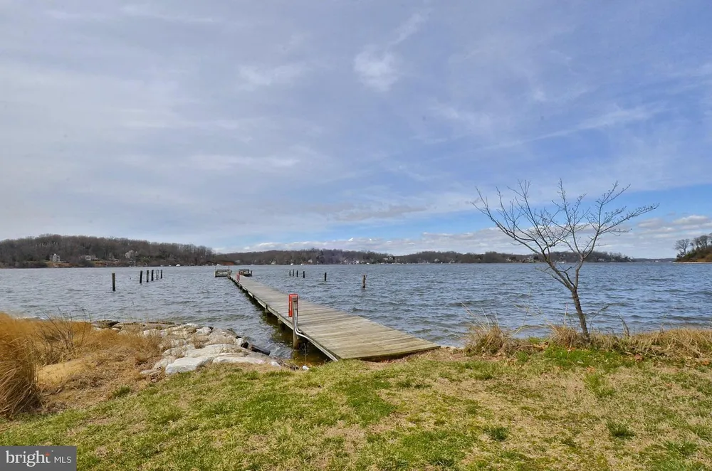 1518 Winchester Rd, Annapolis, MD 21409