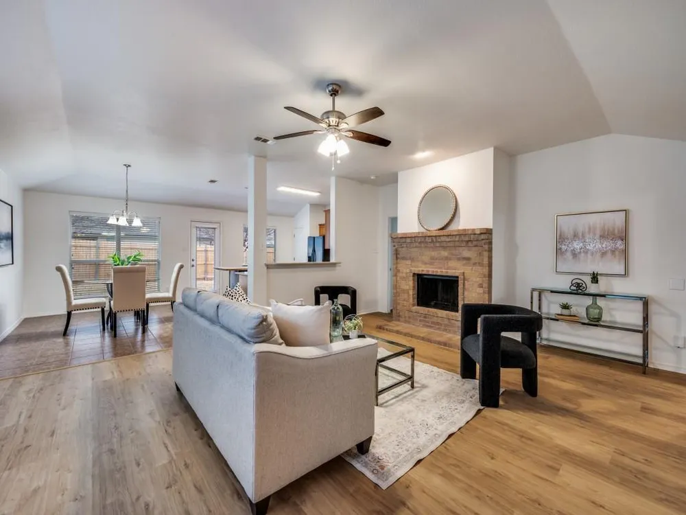 800 Mahogany Dr, Anna, TX 75409