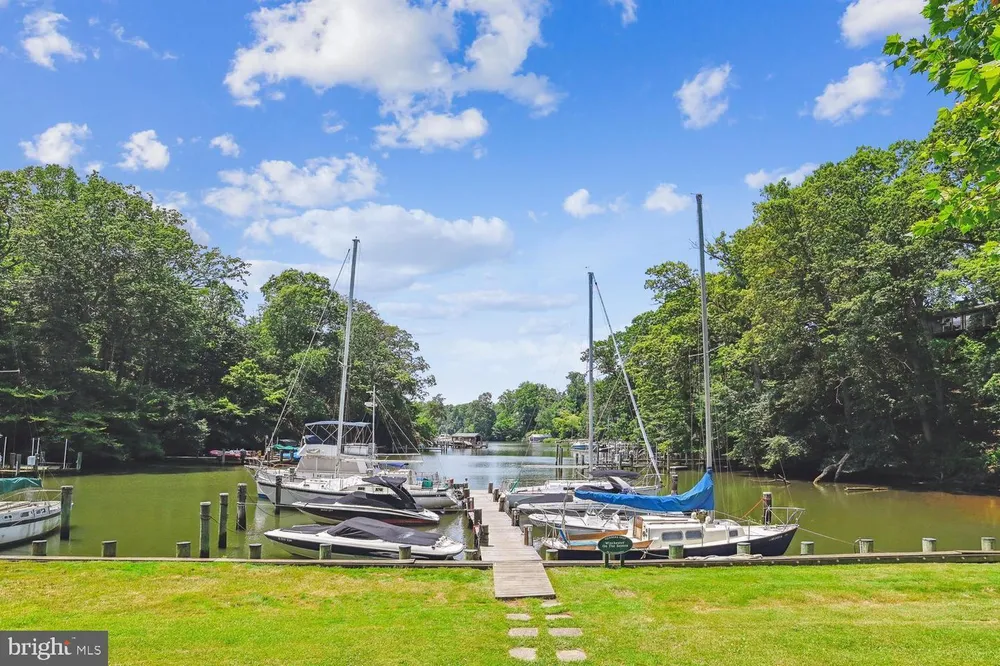 1518 Winchester Rd, Annapolis, MD 21409