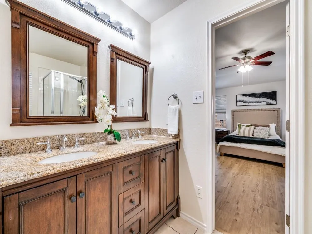 800 Mahogany Dr, Anna, TX 75409