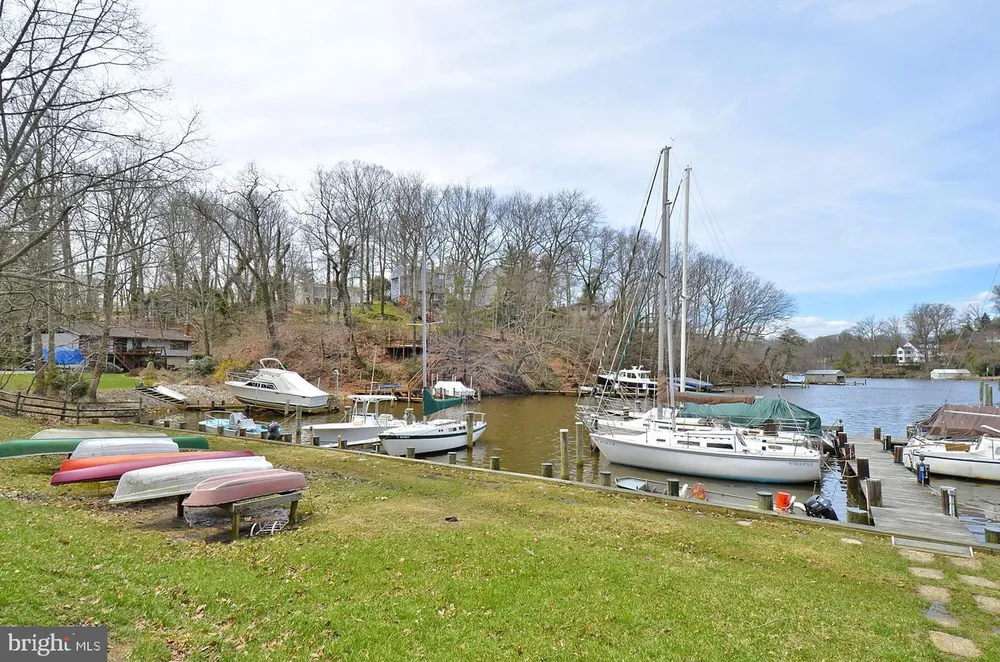 1518 Winchester Rd, Annapolis, MD 21409