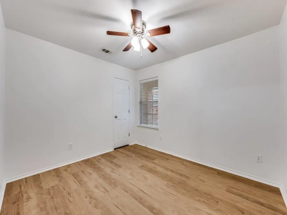800 Mahogany Dr, Anna, TX 75409