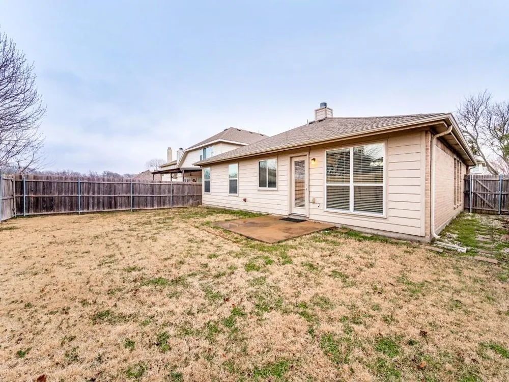 800 Mahogany Dr, Anna, TX 75409