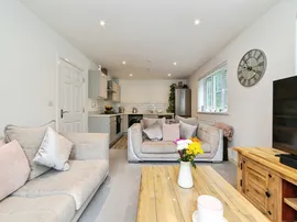 Arnold Close, HERTFORD thumb 2