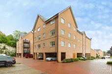 Arnold Close, HERTFORD