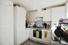 Frobisher Avenue, CASTLEFORD