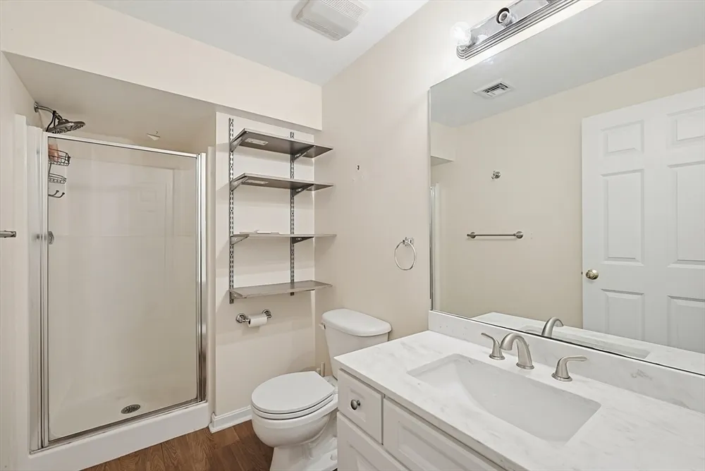 26 Oakwood St, Boston, MA 02136