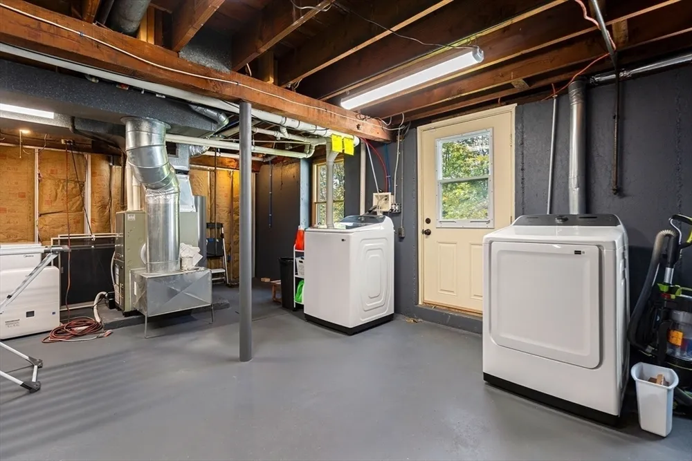 13 Curtis St, Lynn, MA 01905