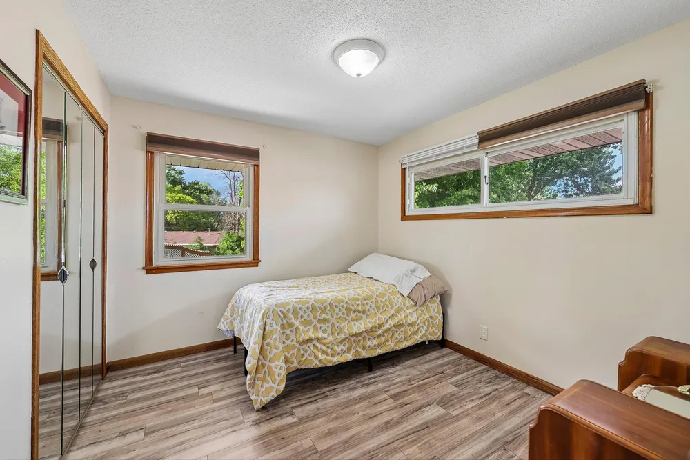 3403 71st St E, Inver Grove Heights, MN 55076