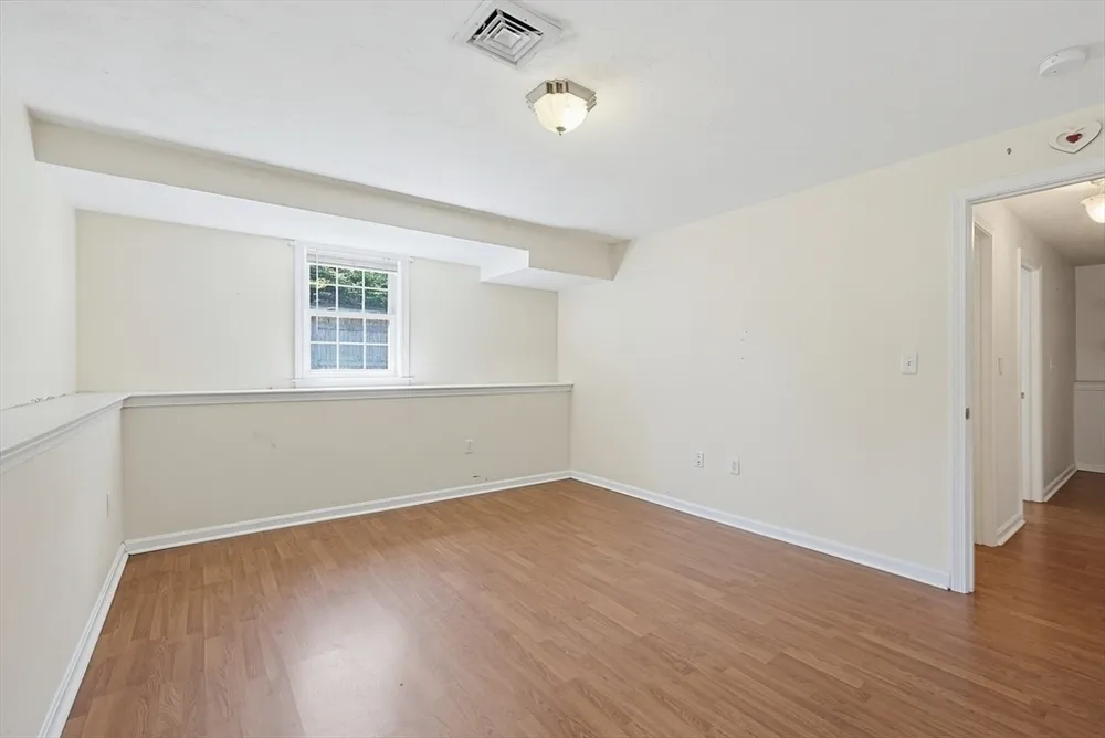26 Oakwood St, Boston, MA 02136