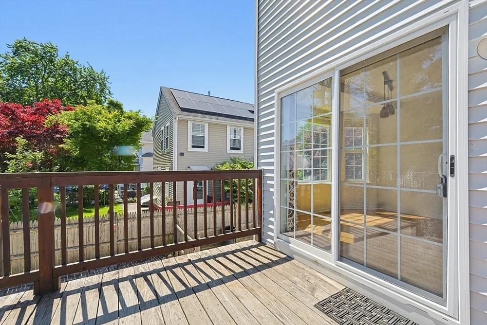 26 Oakwood St, Boston, MA 02136