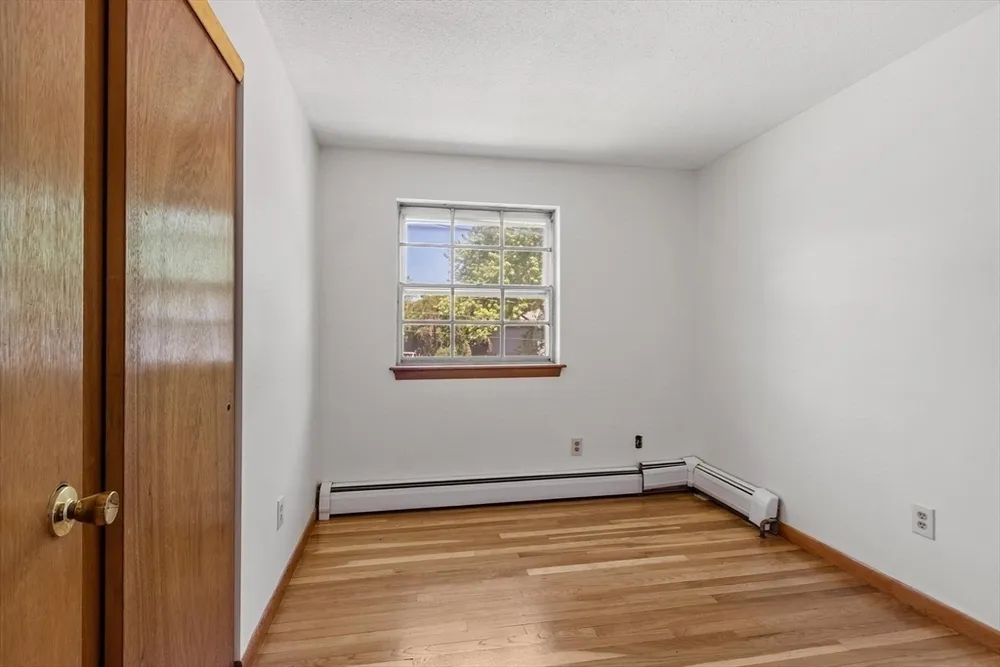 6 Wright Rd, Peabody, MA 01960
