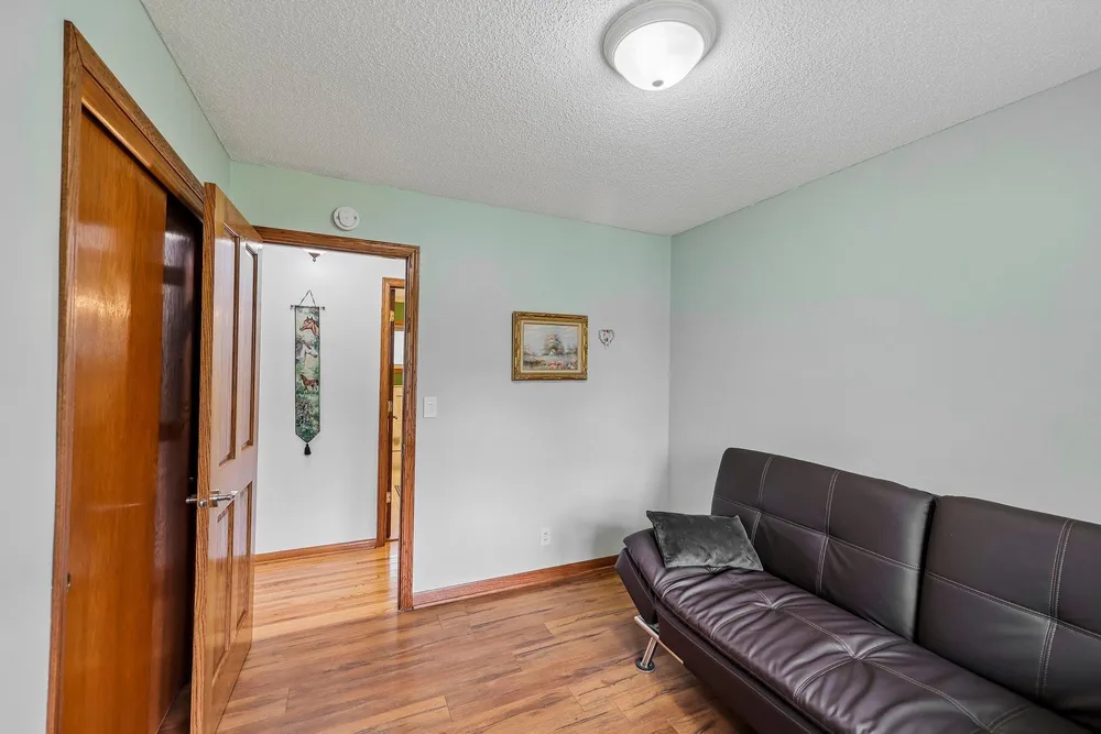 3403 71st St E, Inver Grove Heights, MN 55076