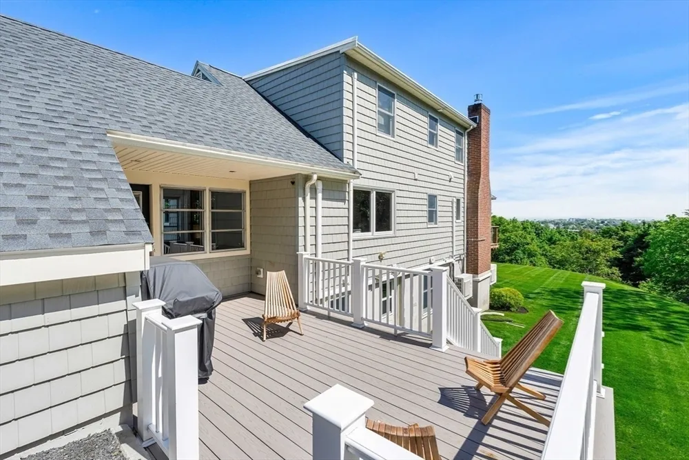 13 Curtis St, Lynn, MA 01905