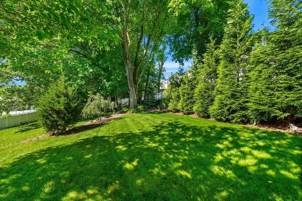 17 Landon Rd, Milton, MA 02186