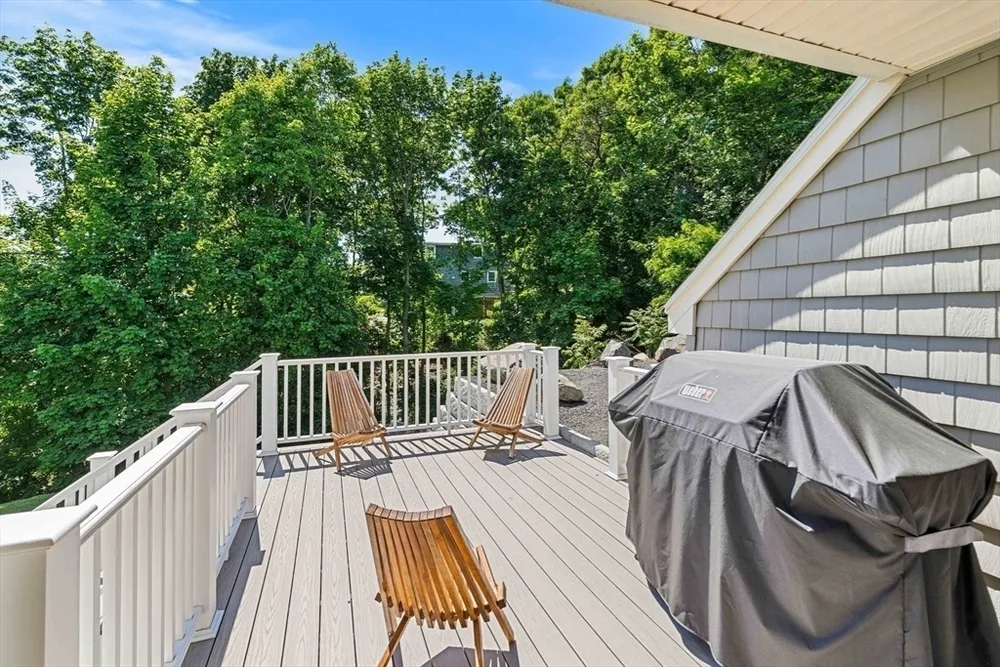 13 Curtis St, Lynn, MA 01905