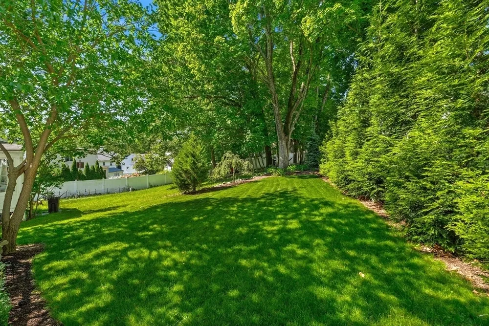 17 Landon Rd, Milton, MA 02186