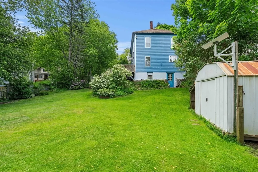 19 Greene St, Beverly, MA 01915