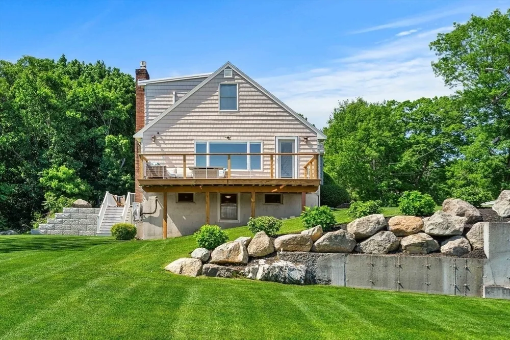 13 Curtis St, Lynn, MA 01905
