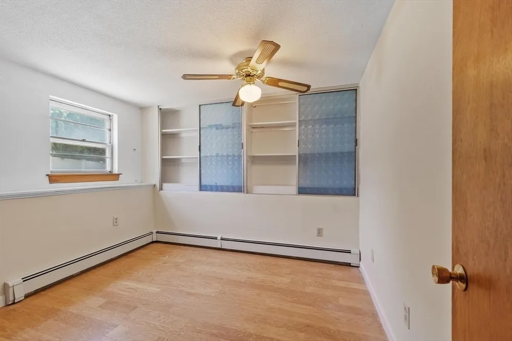 6 Wright Rd, Peabody, MA 01960