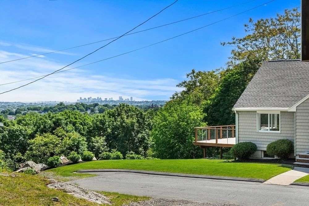 13 Curtis St, Lynn, MA 01905