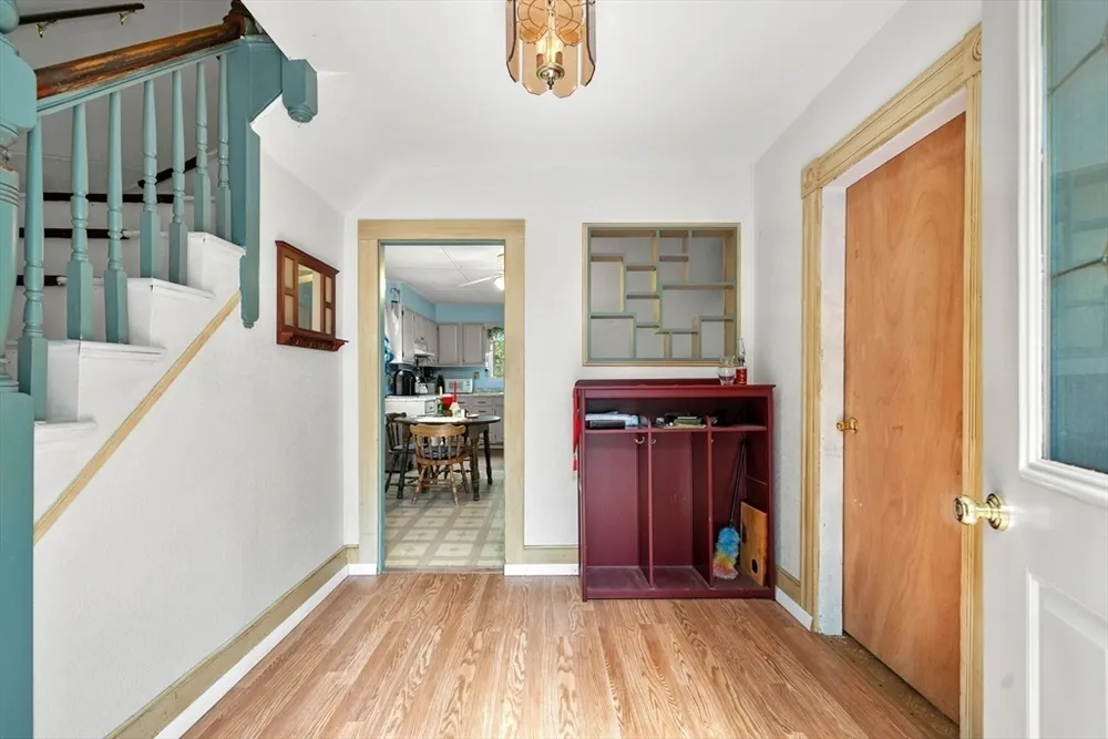 19 Greene St, Beverly, MA 01915