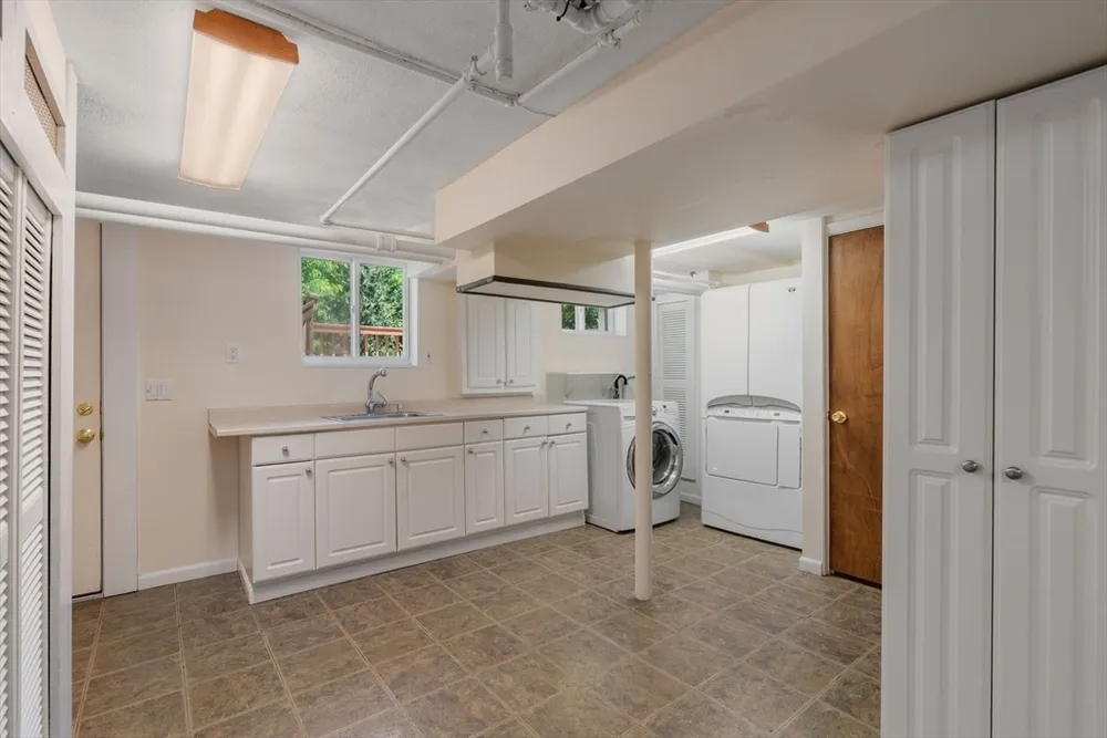 42 Fairmont St, Belmont, MA 02478