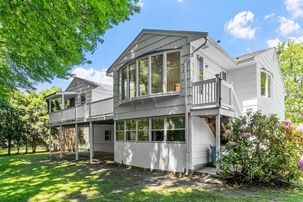 6 Wright Rd, Peabody, MA 01960