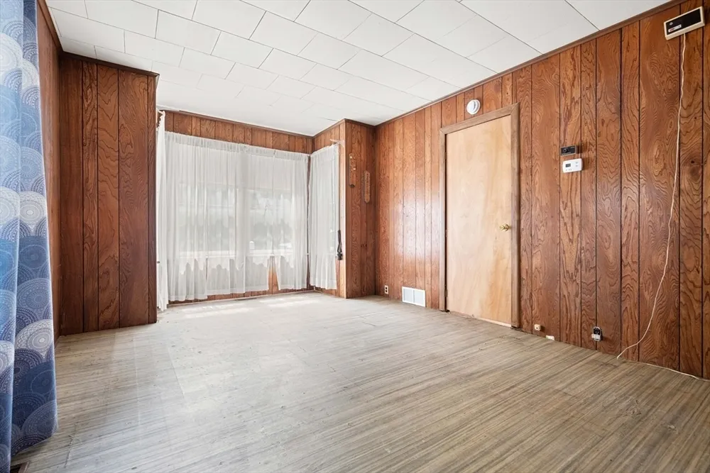 19 Greene St, Beverly, MA 01915
