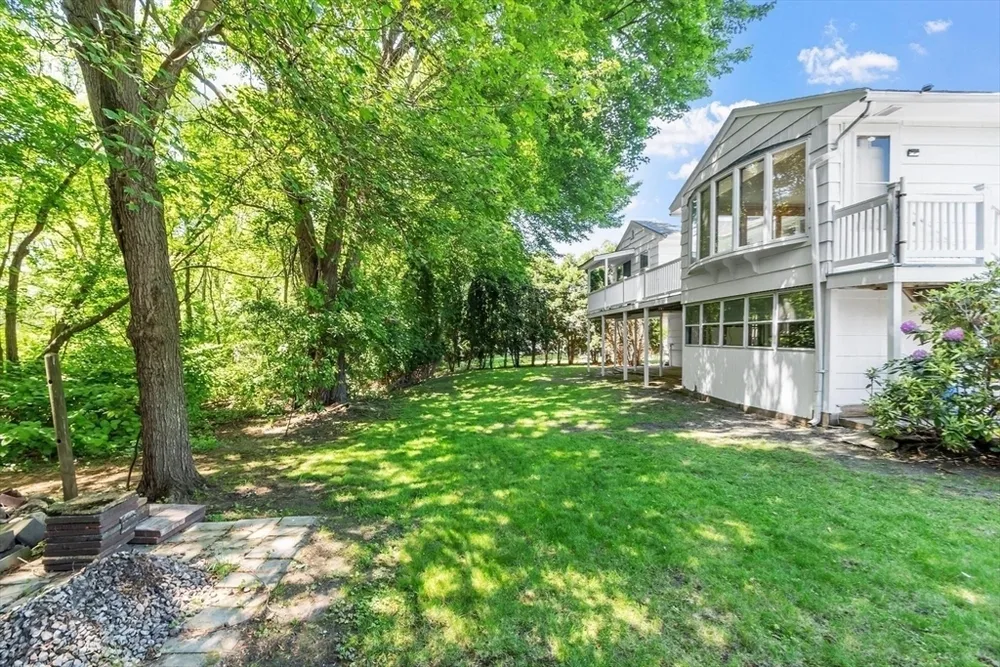 6 Wright Rd, Peabody, MA 01960