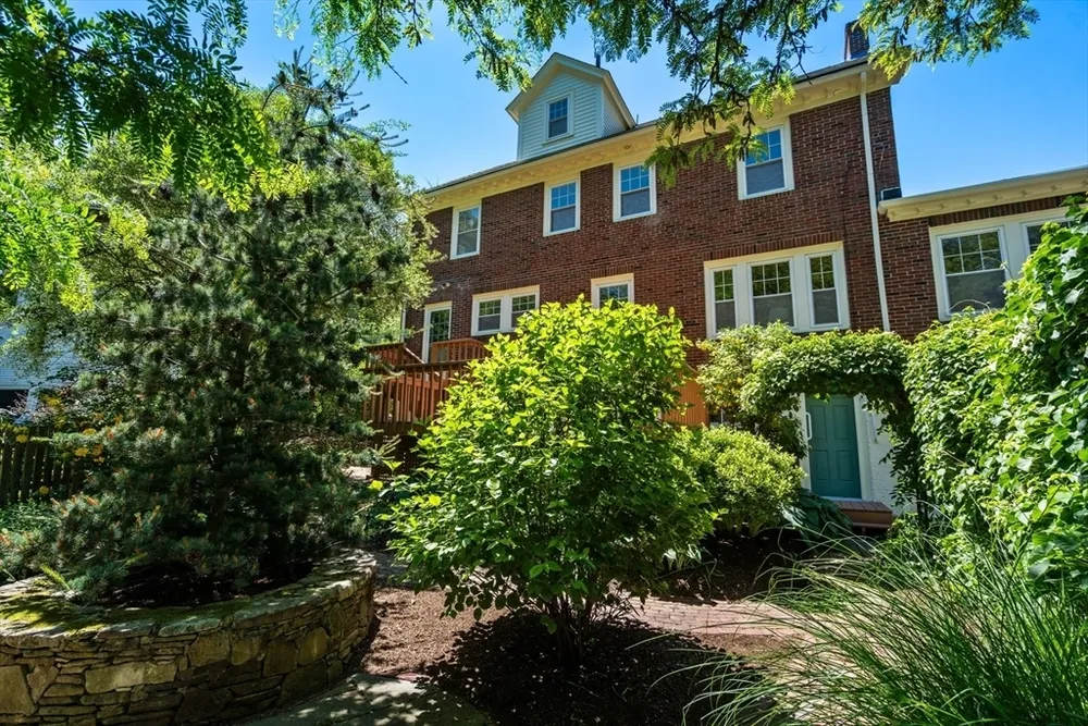 42 Fairmont St, Belmont, MA 02478
