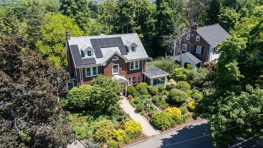 42 Fairmont St, Belmont, MA 02478