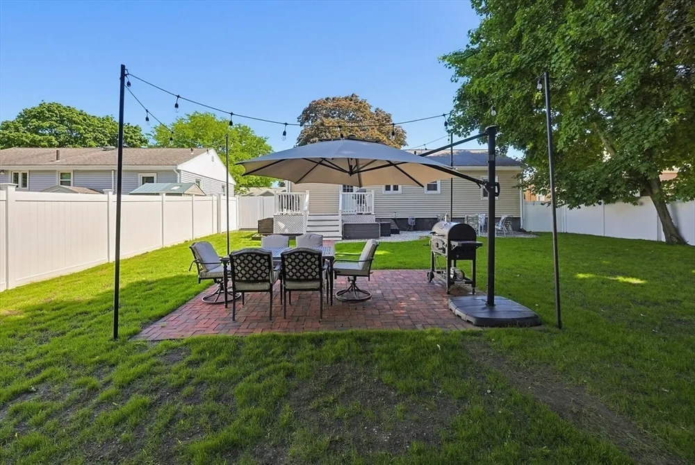 23 Kosciusko St, Peabody, MA 01960