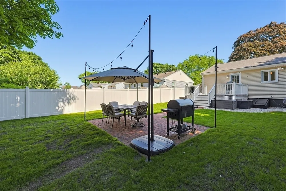 23 Kosciusko St, Peabody, MA 01960
