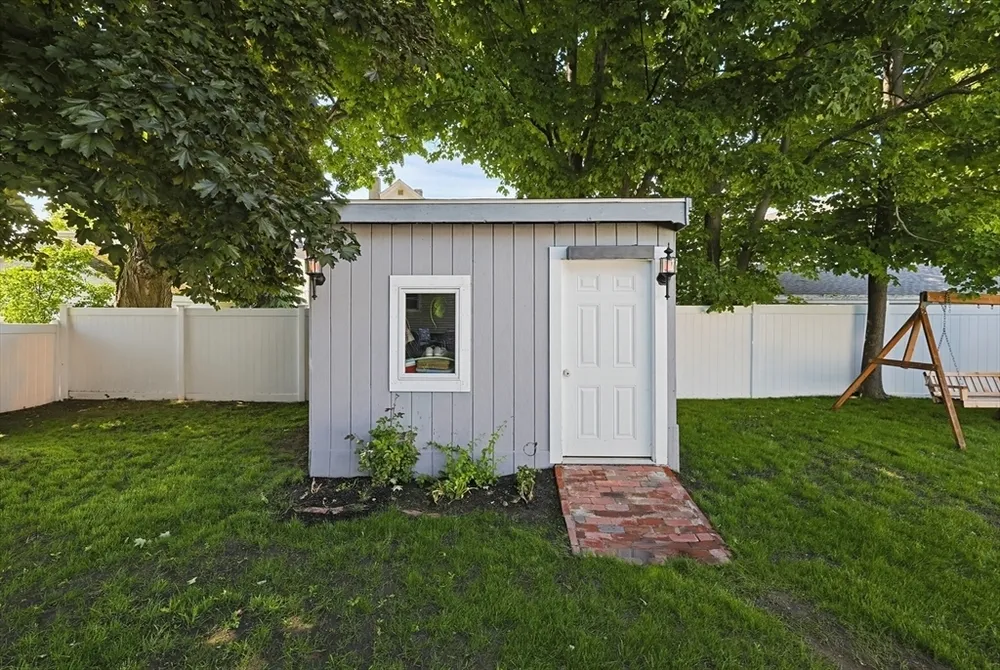 23 Kosciusko St, Peabody, MA 01960