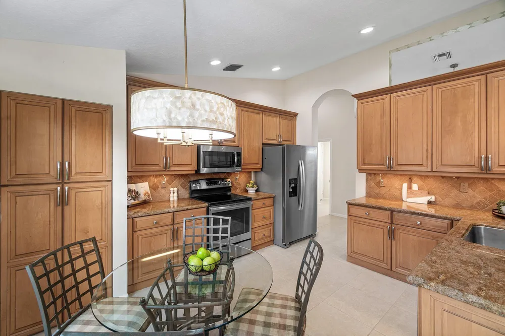 6600 Sherbrook Dr, Boynton Beach, FL 33437