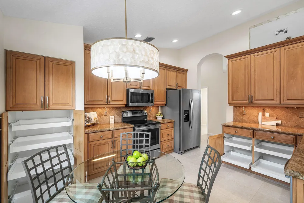6600 Sherbrook Dr, Boynton Beach, FL 33437