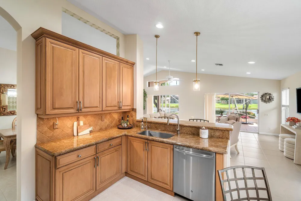 6600 Sherbrook Dr, Boynton Beach, FL 33437
