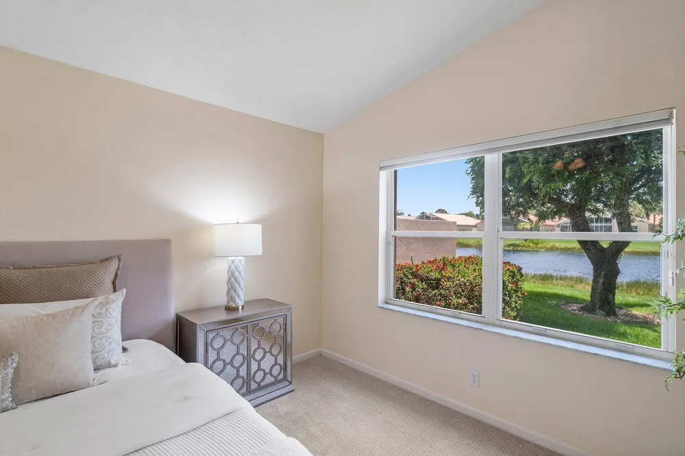 6600 Sherbrook Dr, Boynton Beach, FL 33437