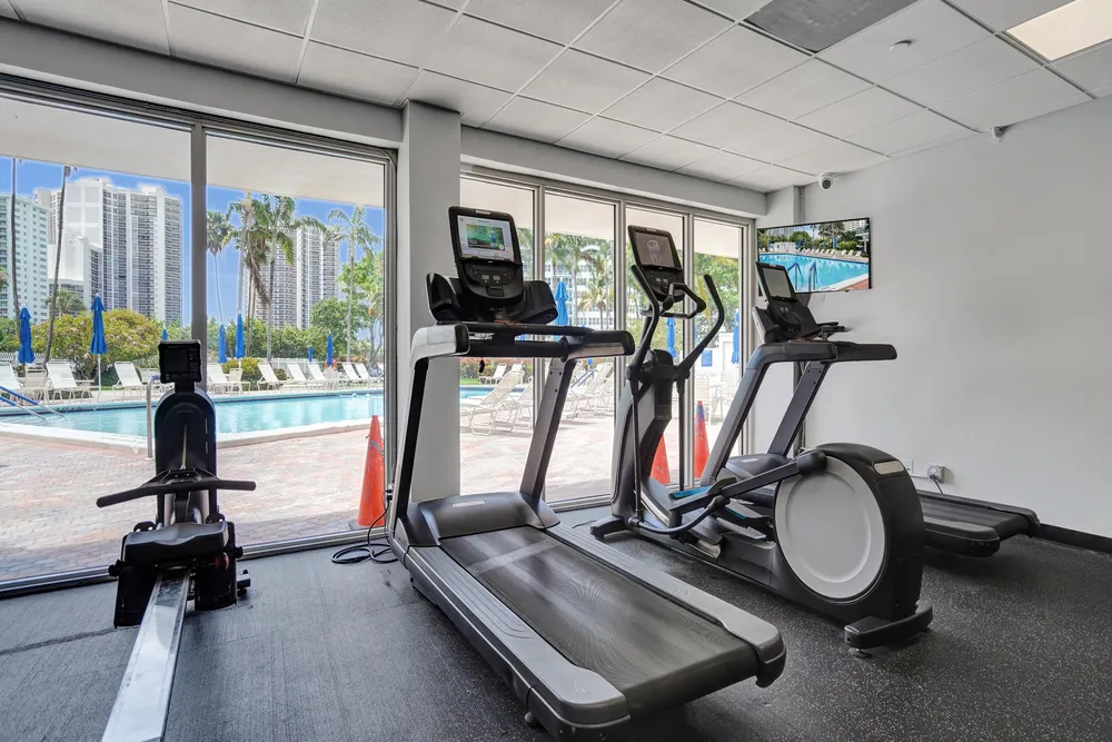 3300 NE 36th St, Fort Lauderdale, FL 33308