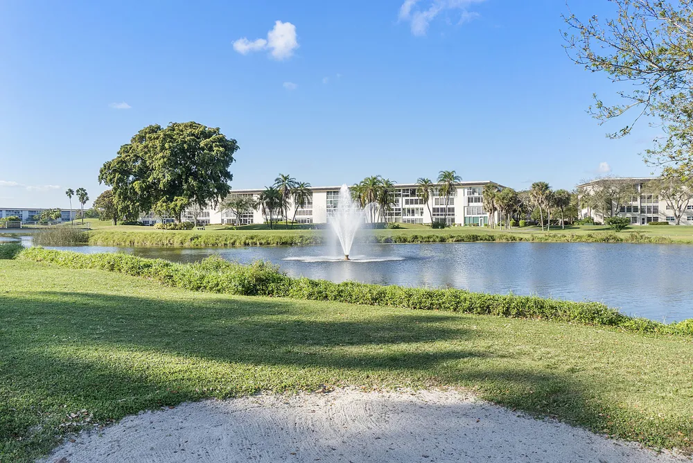 1105 Bahama Bend, Coconut Creek, FL 33066