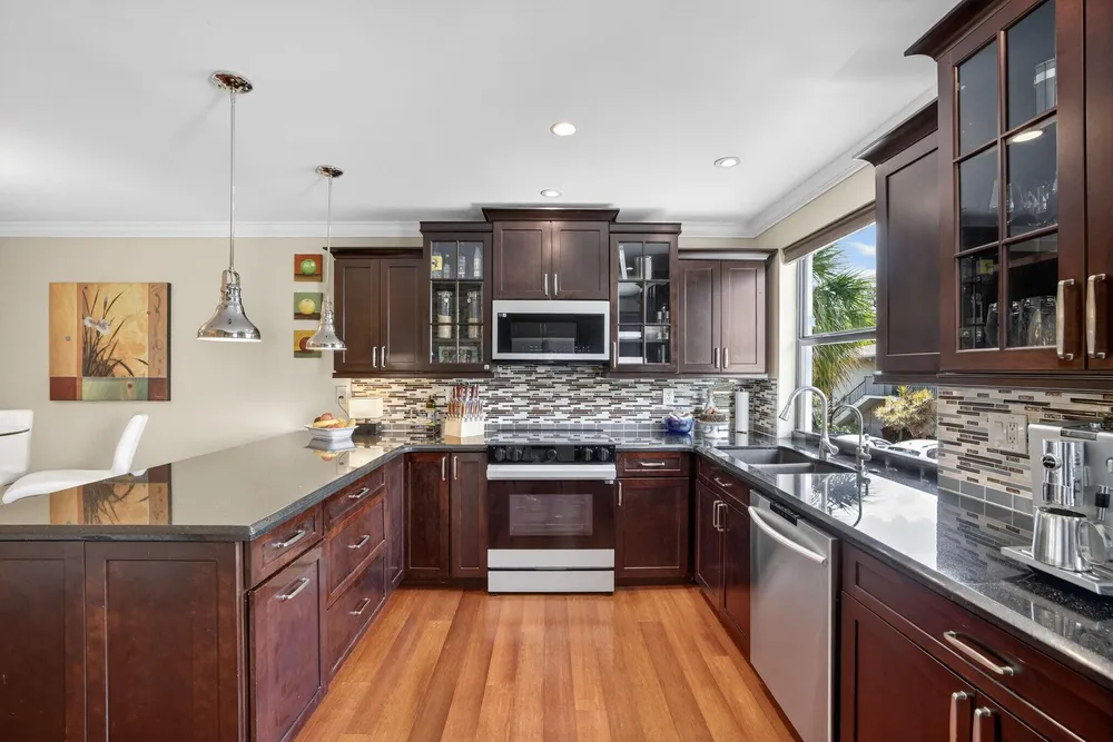 3000 NE 8th Terrace, Oakland Park, FL 33334
