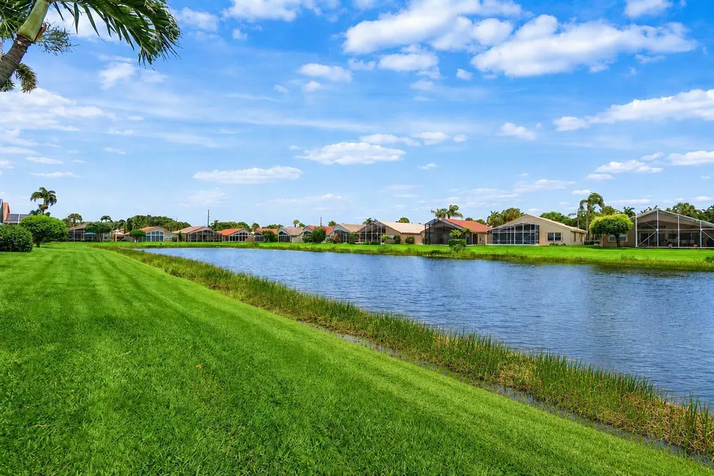6600 Sherbrook Dr, Boynton Beach, FL 33437