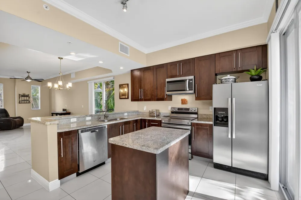 2686 N Federal Hwy, Boynton Beach, FL 33435