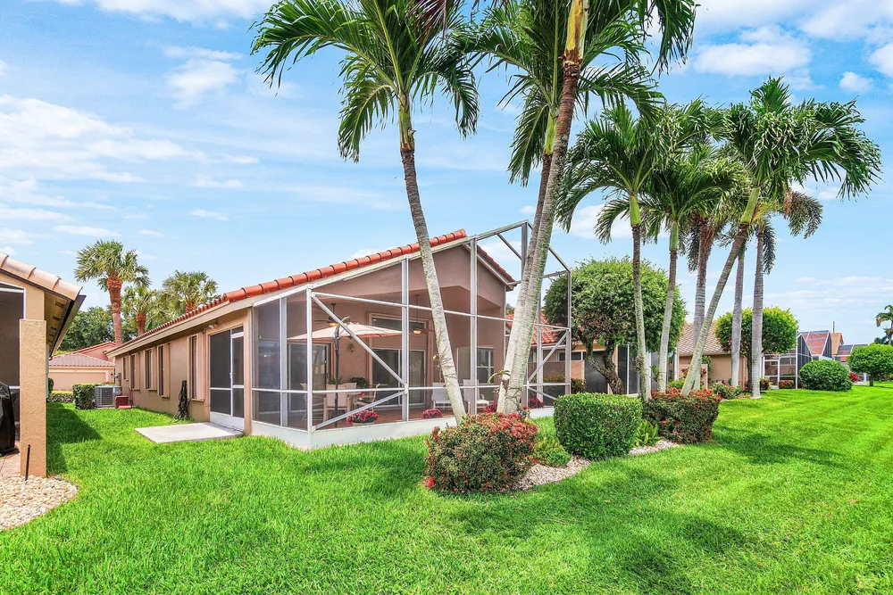 6600 Sherbrook Dr, Boynton Beach, FL 33437