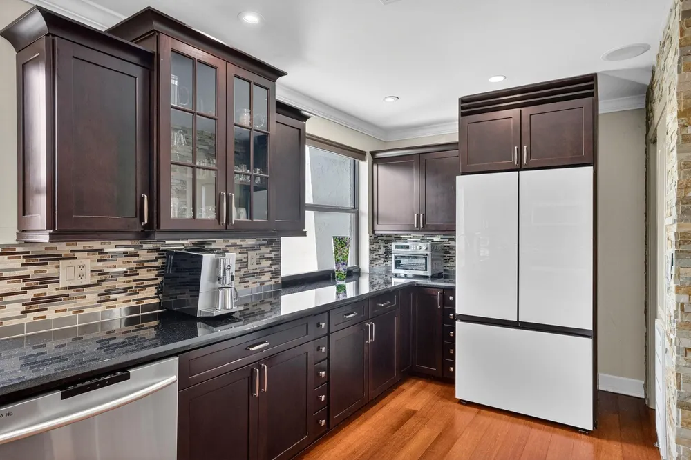 3000 NE 8th Terrace, Oakland Park, FL 33334