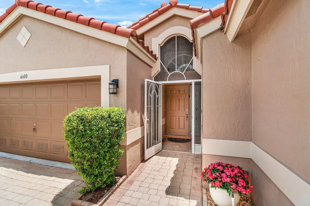 6600 Sherbrook Dr, Boynton Beach, FL 33437