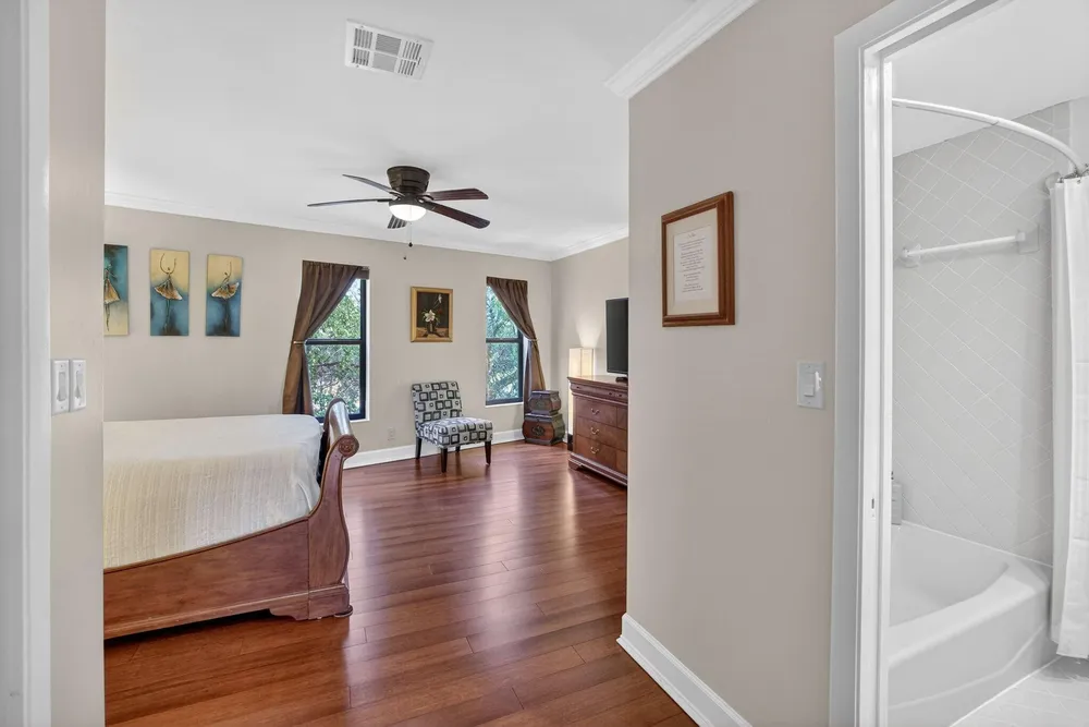 3000 NE 8th Terrace, Oakland Park, FL 33334