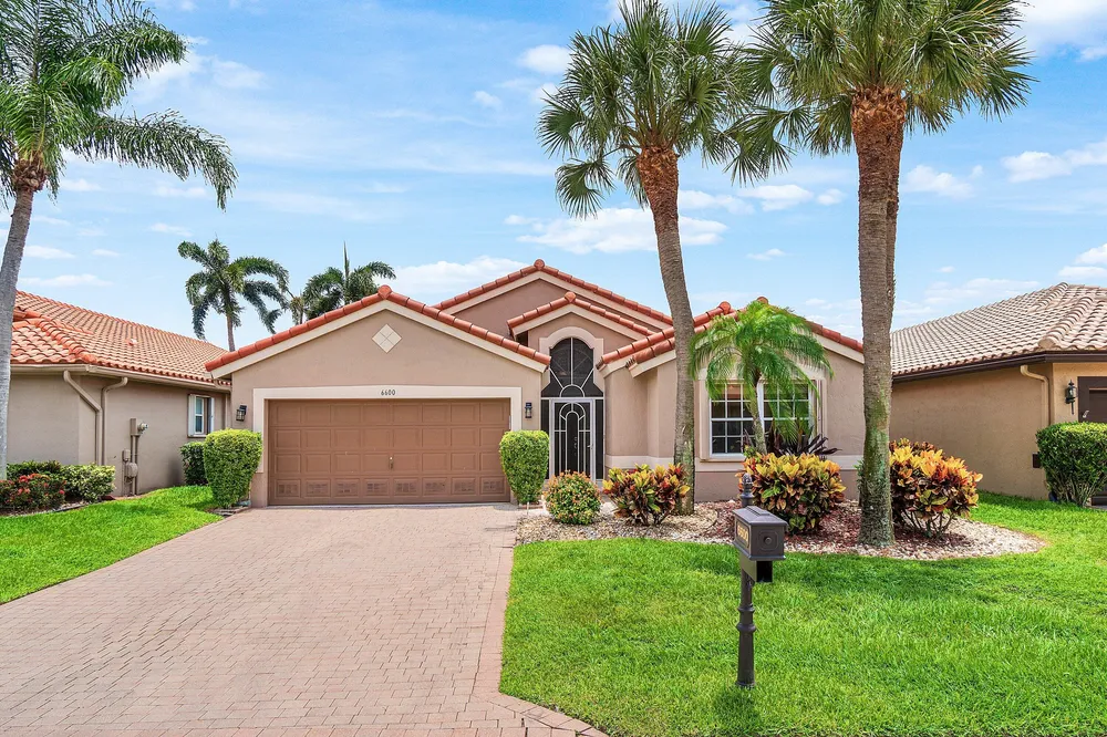 6600 Sherbrook Dr, Boynton Beach, FL 33437