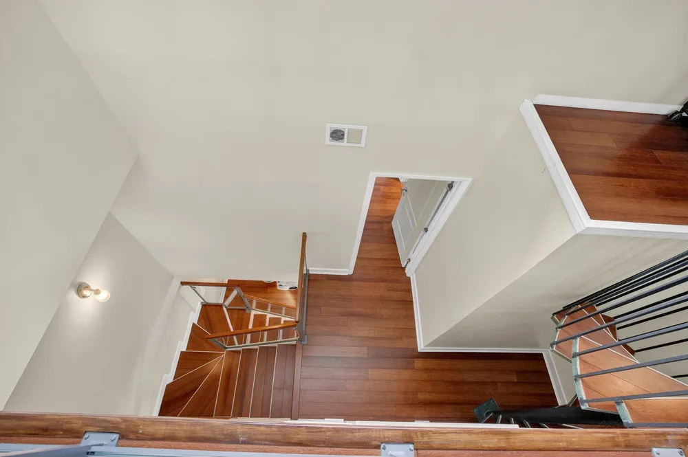 3000 NE 8th Terrace, Oakland Park, FL 33334